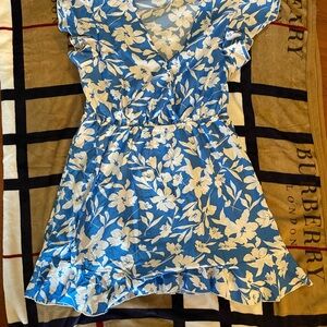 Cupshe Floral Blue and White Midi Dress